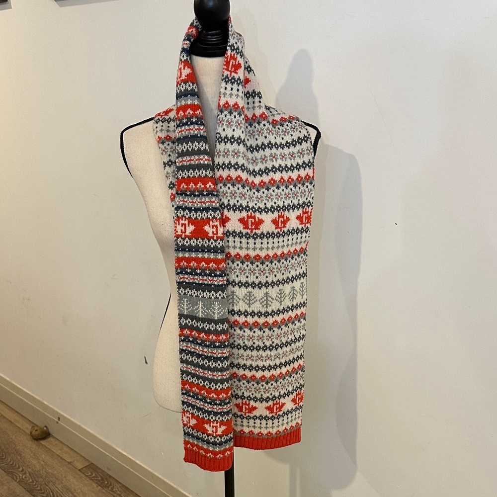 🍁 Kootenay Red and Gray Patterned Knit Scarf Wool blend
